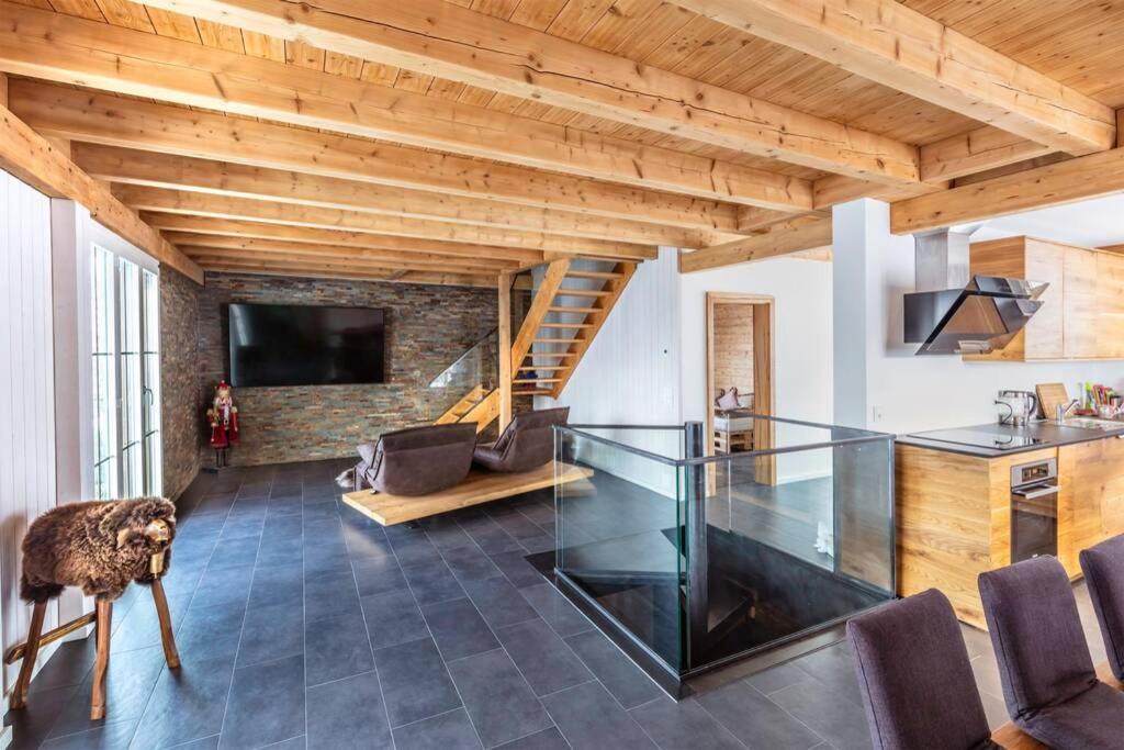 Exklusives Chalet Mit Traumhafter See- Und Bergsicht Seelisberg Dış mekan fotoğraf