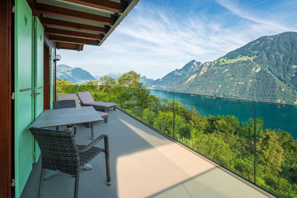 Exklusives Chalet Mit Traumhafter See- Und Bergsicht Seelisberg Dış mekan fotoğraf